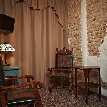 Boutique Justus Hotel 4*