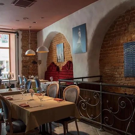 Boutique Justus Hotel 4*